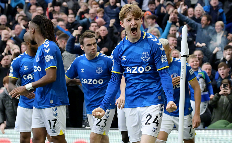 利物浦决定萨拉赫短期缺席比赛，斯洛特获管理层支持（利物浦确认萨拉赫将短期缺阵，斯洛特获高层力挺）