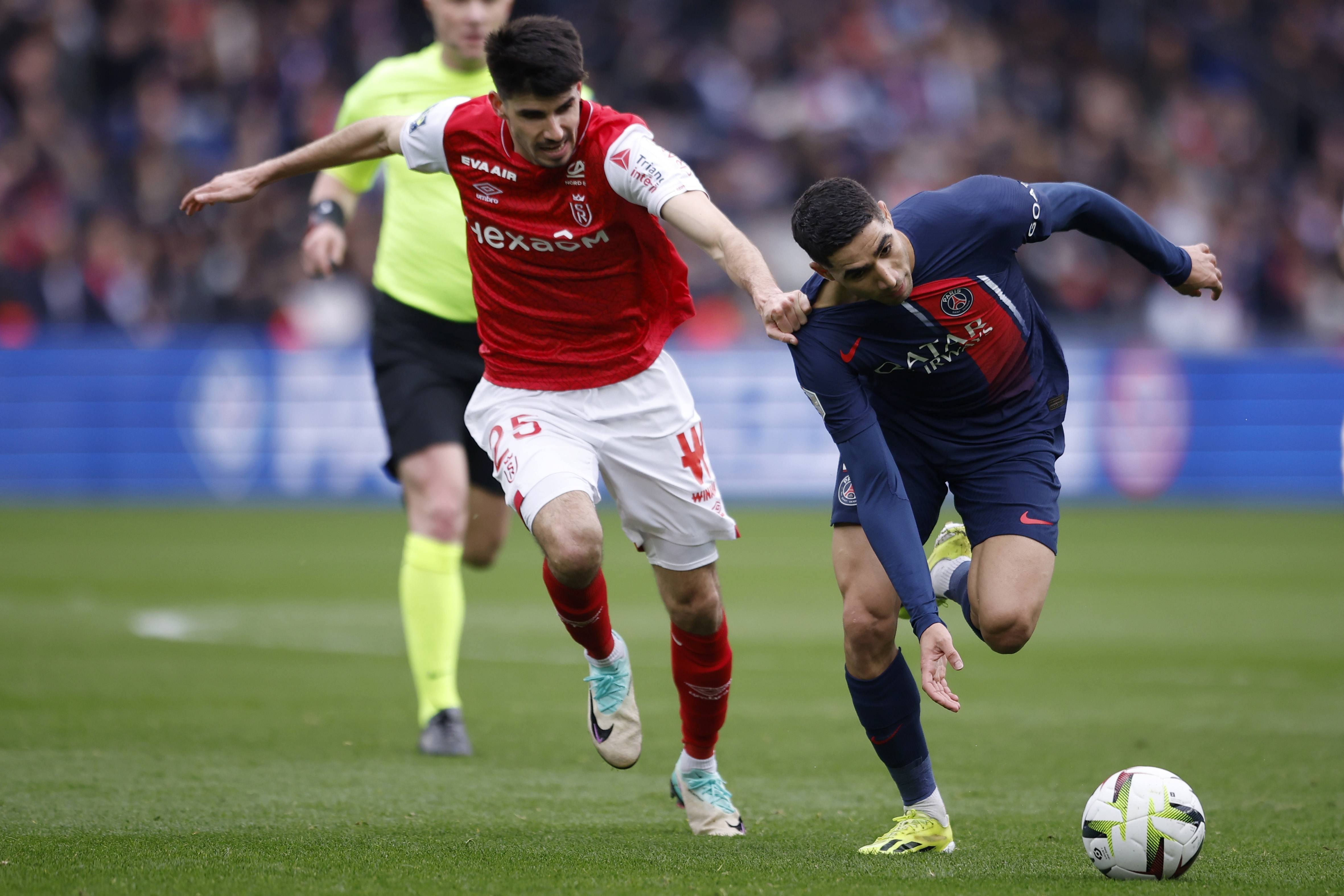 马德兴怒喷女足：主管领导给个解释，主帅不下课亚洲杯必惨败（马德兴怒斥女足：相关领导请给出说明，若主帅不下课，亚洲杯必遭惨败）