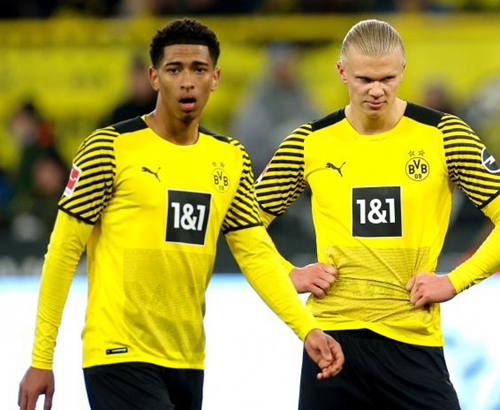 巴萨梅西关键助攻助力进球（梅西关键助攻助巴萨破门）